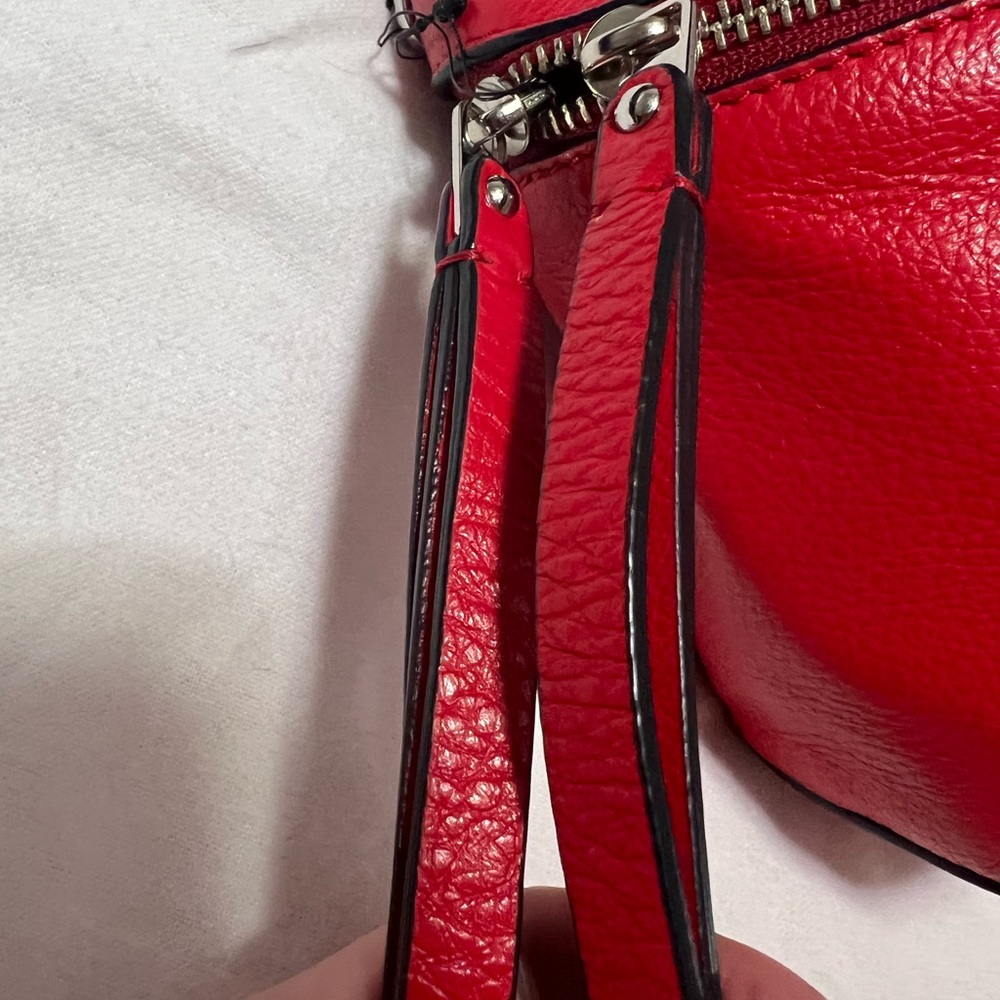 Like new Marc by Marc jacobs canteen style bag - Picture 7 of 16